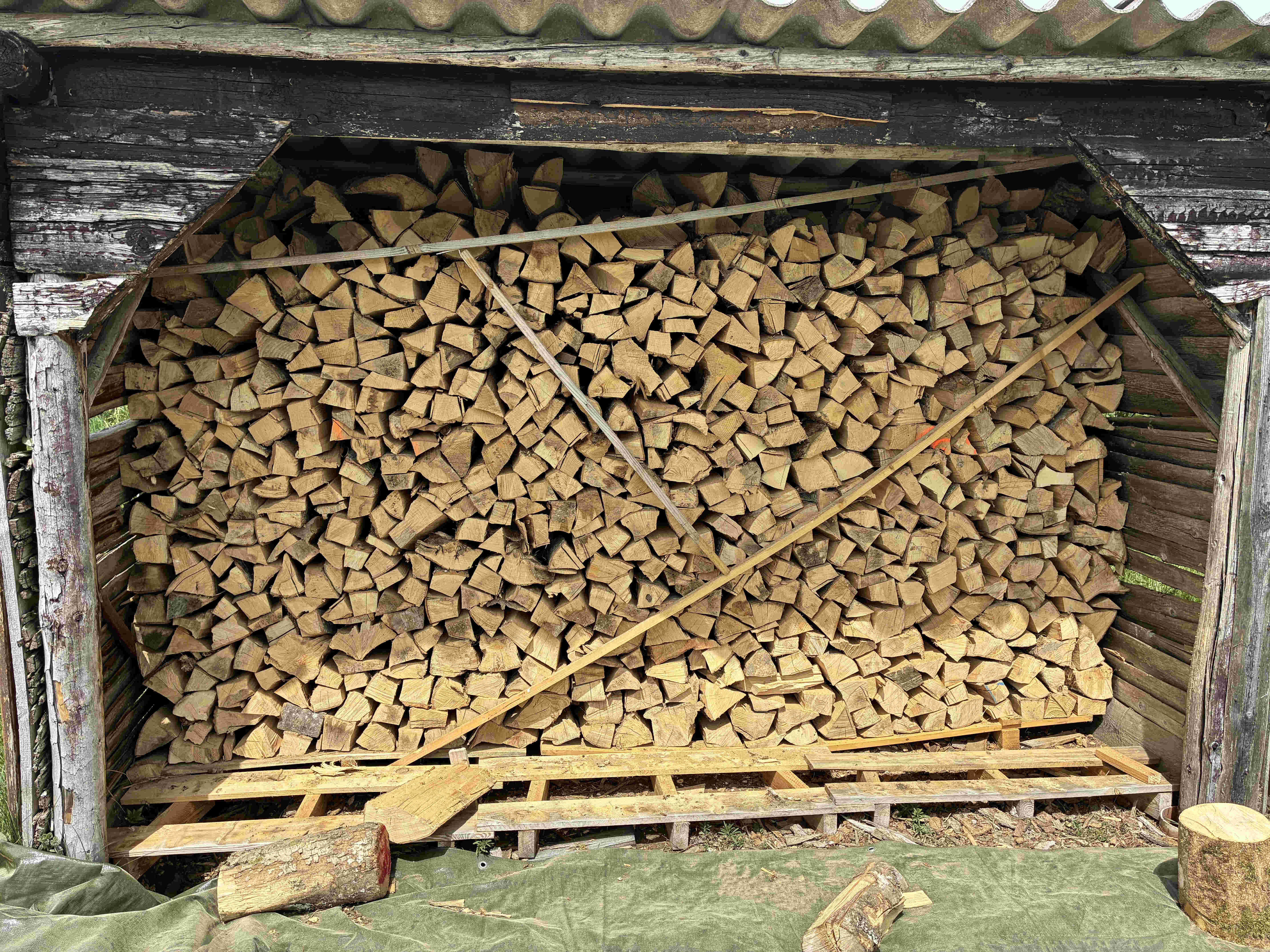 Holzbeige